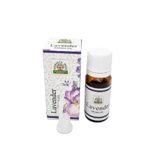 Frasco de aceite esencial de lavanda Namaste India junto a su caja de presentación sobre fondo blanco, ideal para uso en difusores y aromaterapia, de Mercachip.